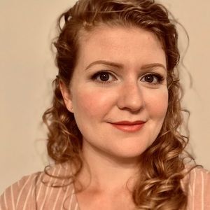 Meet your Posher, Holly